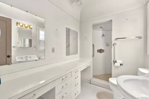 Bath - 9281 Madison Ave, La Mesa, CA 91941 photo 2 of 2