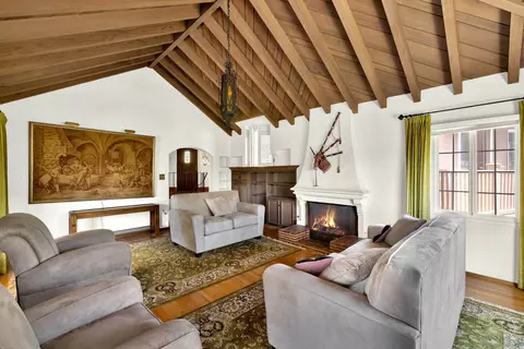 Living - 9281 Madison Ave, La Mesa, CA 91941 photo 3 of 4