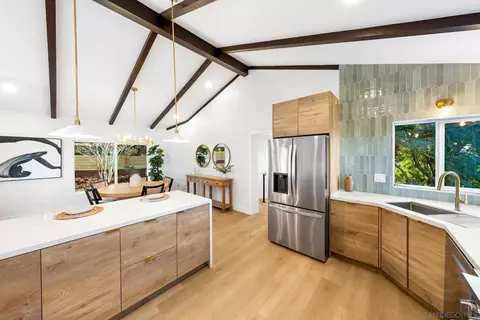 Kitchen - 9960 Pandora Dr, La Mesa, CA 91941 photo 6 of 9