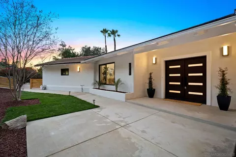 Exterior - 9960 Pandora Dr, La Mesa, CA 91941 photo 7 of 23