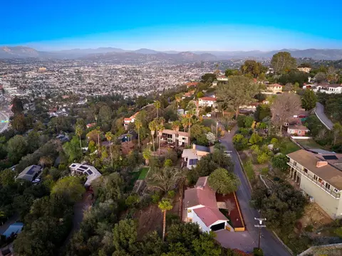 View/Area - 9960 Pandora Dr, La Mesa, CA 91941 photo 2 of 3