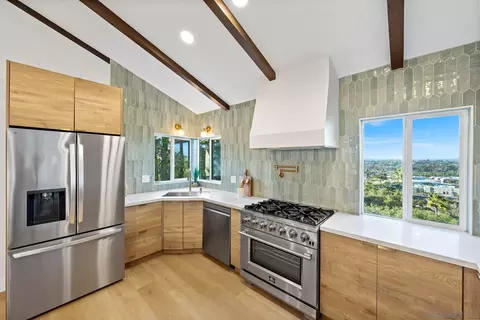 Kitchen - 9960 Pandora Dr, La Mesa, CA 91941 photo 5 of 9
