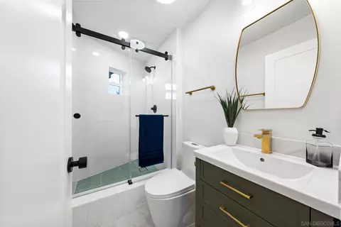 Bath - 9960 Pandora Dr, La Mesa, CA 91941 photo 1 of 6