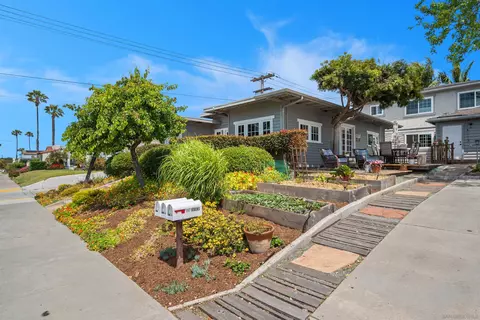 1971 Ebers St, San Diego, CA 92107