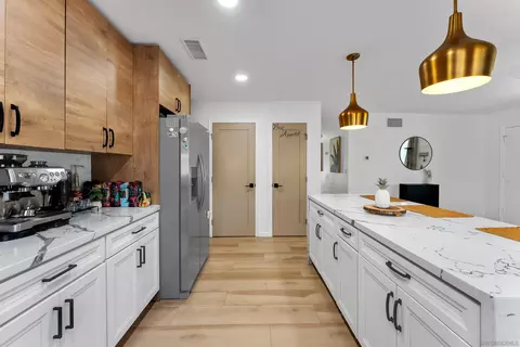 Kitchen - 1622 Summertime Dr, El Cajon, CA 92021 photo 4 of 9