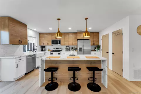 Kitchen - 1622 Summertime Dr, El Cajon, CA 92021 photo 2 of 9