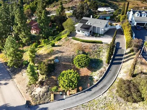 View/Area - 12832 Vista Cielo, Spring Valley, CA 91978 photo 4 of 7