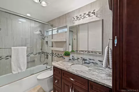 Bath - 12832 Vista Cielo, Spring Valley, CA 91978 photo 1 of 3