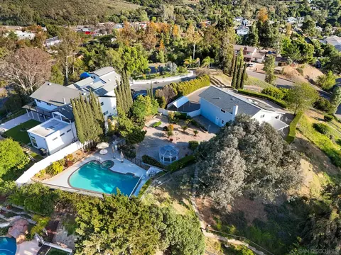 View/Area - 12832 Vista Cielo, Spring Valley, CA 91978 photo 6 of 7