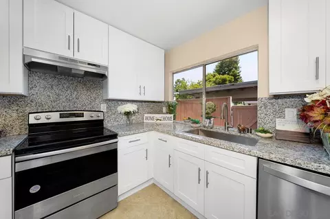 9542 Easter Way, San Diego, CA 92121 photo 13