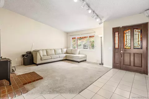 12313 Winter Gardens Dr, Lakeside, CA 92040 photo 6