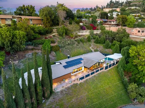 View/Area - 4911 Beaumont Dr, La Mesa, CA 91941 photo 6 of 8
