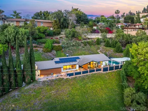 View/Area - 4911 Beaumont Dr, La Mesa, CA 91941 photo 2 of 8
