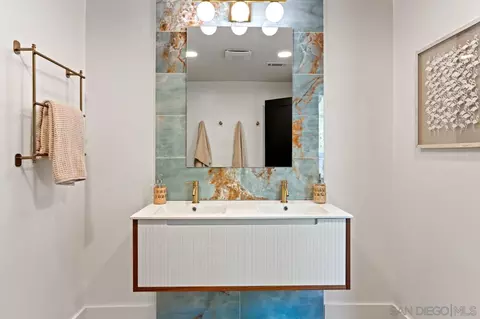 Bath - 4911 Beaumont Dr, La Mesa, CA 91941 photo 11 of 12