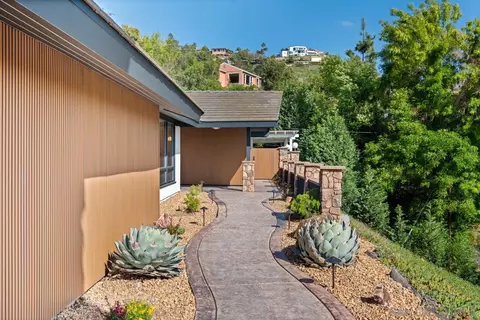 Exterior - 4911 Beaumont Dr, La Mesa, CA 91941 photo 10 of 12