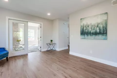 Entry Way - 1278 Avenida Miguel, Encinitas, CA 92024 photo 3 of 12
