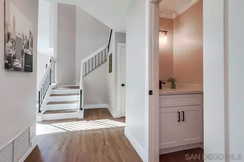 Entry Way - 1278 Avenida Miguel, Encinitas, CA 92024 photo 4 of 12