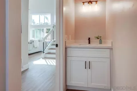 Entry Way - 1278 Avenida Miguel, Encinitas, CA 92024 photo 6 of 12