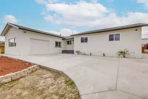 Exterior - 824 Paraiso Ave, Spring Valley, CA 91977 photo 6 of 12