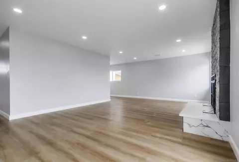 Living - 824 Paraiso Ave, Spring Valley, CA 91977 photo 6 of 8