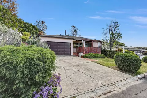 4795 Maple, La Mesa, CA 91942 photo 2