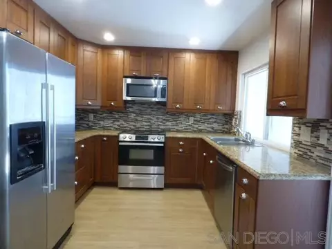 1317 Caminito Gabaldon #B, San Diego, CA 92108
