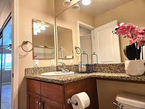 Bath - 1423 Graves Ave #260, El Cajon, CA 92021 photo 3 of 3