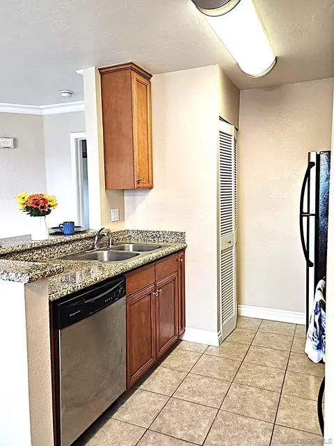 Kitchen - 1423 Graves Ave #260, El Cajon, CA 92021 photo 4 of 4