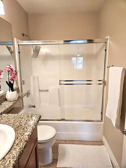 Bath - 1423 Graves Ave #260, El Cajon, CA 92021 photo 2 of 3