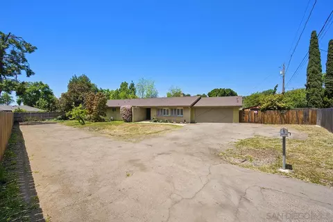 3718 Barbic Ct, Spring Valley, CA 91977 photo 2