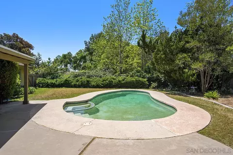 3718 Barbic Ct, Spring Valley, CA 91977 photo 32