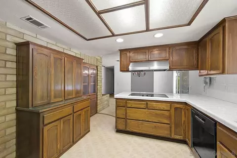 3718 Barbic Ct, Spring Valley, CA 91977 photo 17