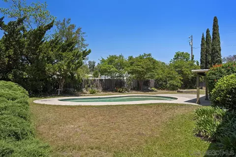 3718 Barbic Ct, Spring Valley, CA 91977 photo 31