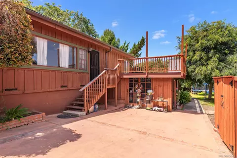 Exterior - 900 W 16th Ave, Escondido, CA 92025 photo 7 of 10