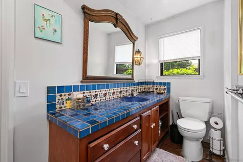 Bath - 900 W 16th Ave, Escondido, CA 92025 photo 1 of 2