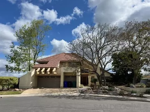10675 Lakecrest Pt, San Diego, CA 92131