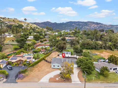 11507 Pinehurst Dr, Lakeside, CA 92040 photo 5