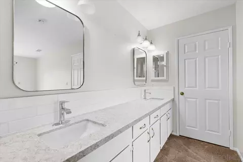 Bath - 5356 Malcolm St, Oceanside, CA 92056 photo 5 of 5