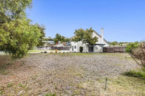 Exterior - 5356 Malcolm St, Oceanside, CA 92056 photo 9 of 10
