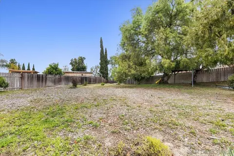 Exterior - 5356 Malcolm St, Oceanside, CA 92056 photo 8 of 10