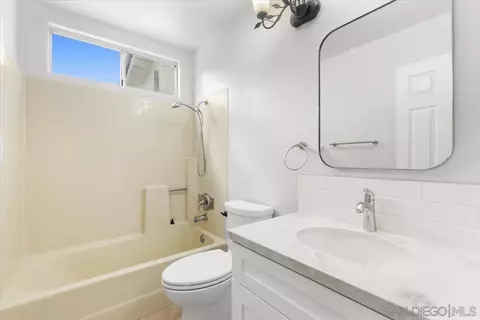 Bath - 5356 Malcolm St, Oceanside, CA 92056 photo 1 of 5