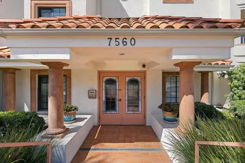 7560 Eads Ave #11, La Jolla, CA 92037 photo 3