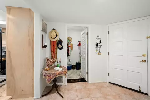 7560 Eads Ave #11, La Jolla, CA 92037 photo 22