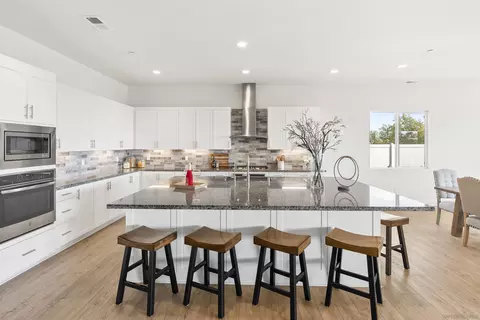 Kitchen - 1417 Apex Pl, Escondido, CA 92026 photo 5 of 5