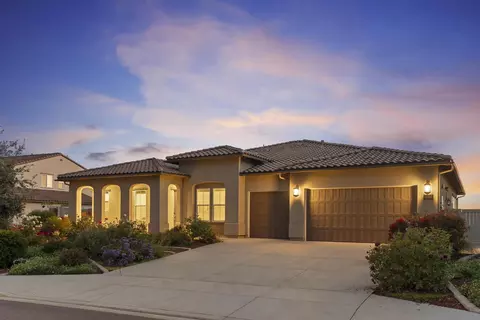 Exterior - 1417 Apex Pl, Escondido, CA 92026 photo 10 of 10