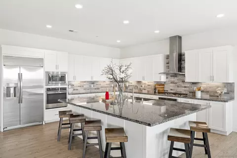 Kitchen - 1417 Apex Pl, Escondido, CA 92026 photo 2 of 5