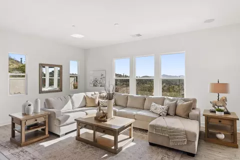 Living - 1417 Apex Pl, Escondido, CA 92026 photo 1 of 4
