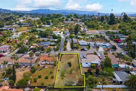 mandarin dr, Fallbrook, CA 92028