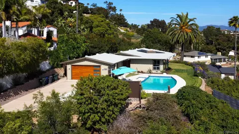 11054 Dutton, La Mesa, CA 91941 photo 2
