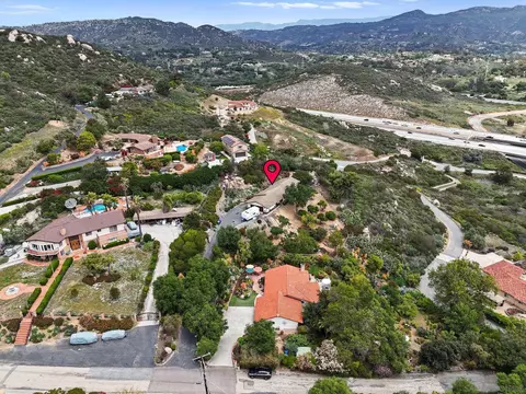 2189 Rockhoff Rd, Escondido, CA 92026 photo 3